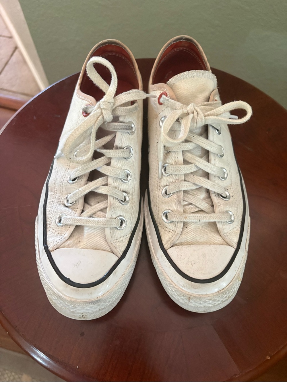 Classic Women's Canvas Low-Top Sneakers in Off-White